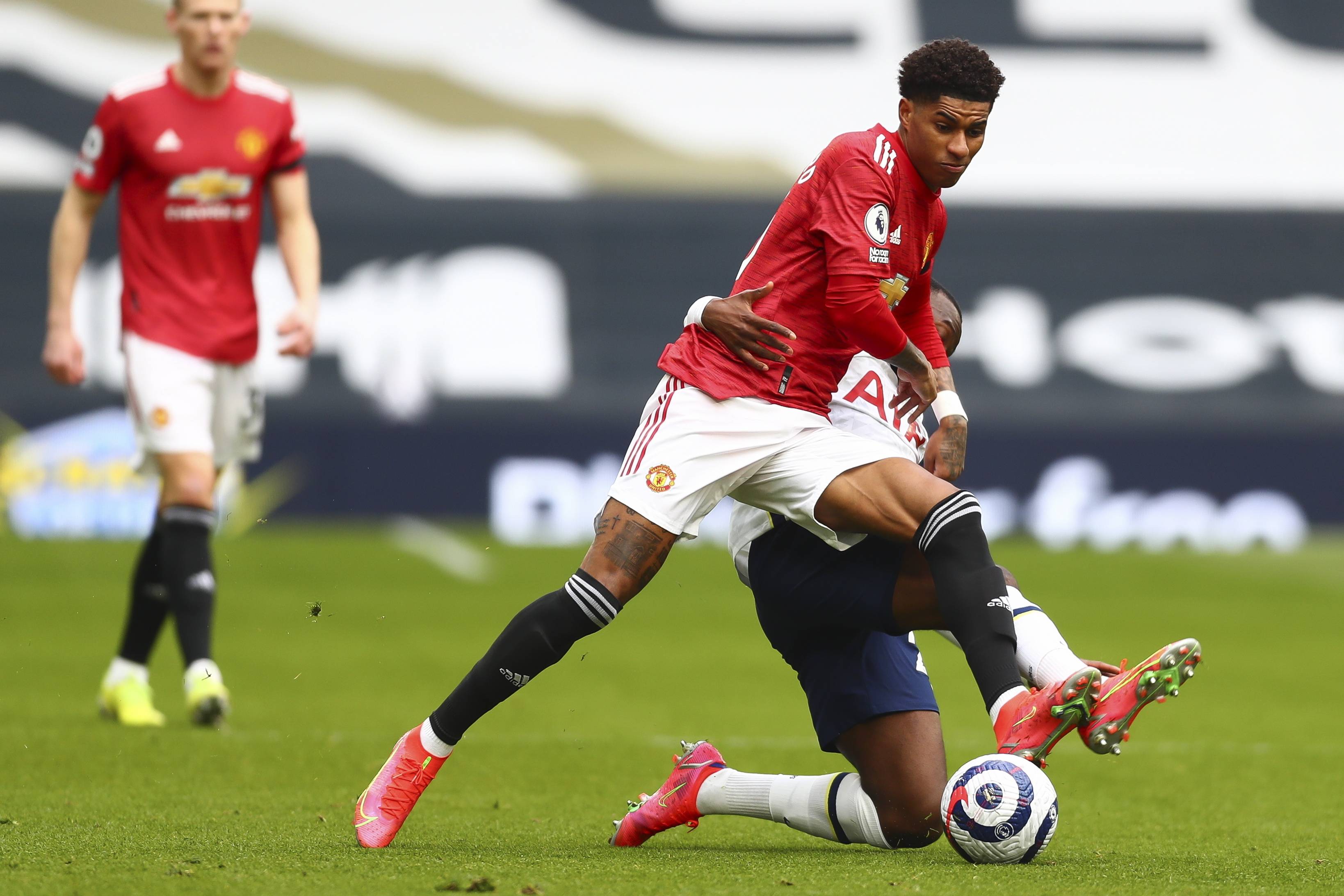 援助需求能 援助需求能